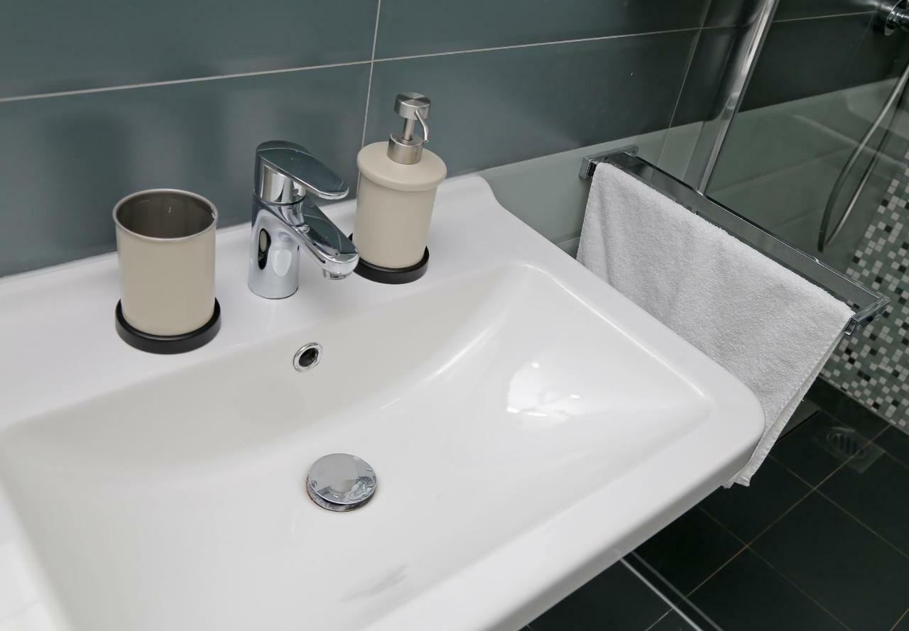 ドゥブロブニクAbelia, Two Terraces, Hot Tub, Free Parkingアパートメント エクステリア 写真