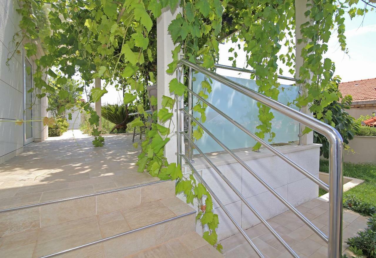 ドゥブロブニクAbelia, Two Terraces, Hot Tub, Free Parkingアパートメント エクステリア 写真